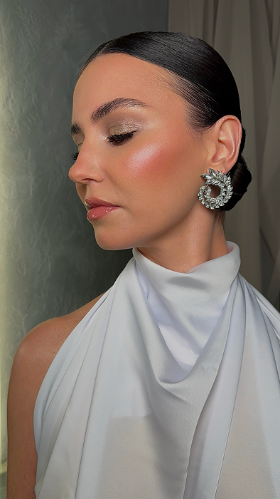 вечерний макияж и прическа