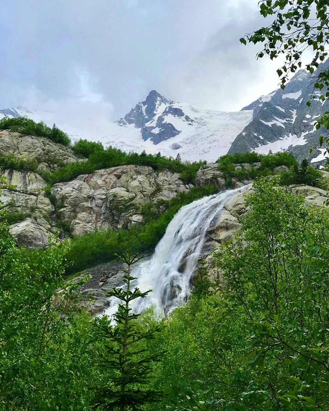 Мухинские водопады Домбай