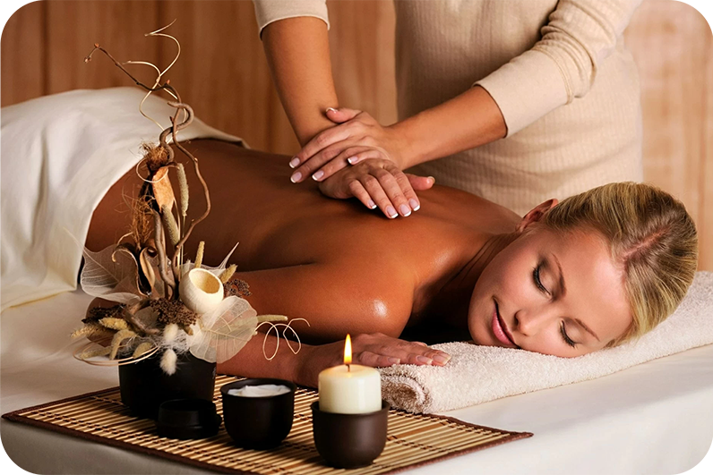 фото нанесения макияжа на лицо девушки 