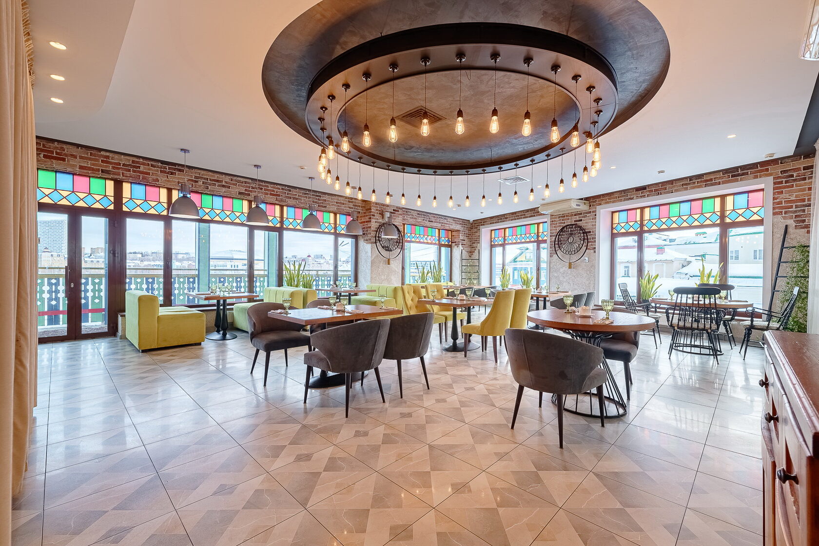 Джангл казань ресторан. Дуслык казань ресторан брассерия. Ресторан трофей казань. Вишня золотая ресторан казань. Ресторан гусь на марджани 10.