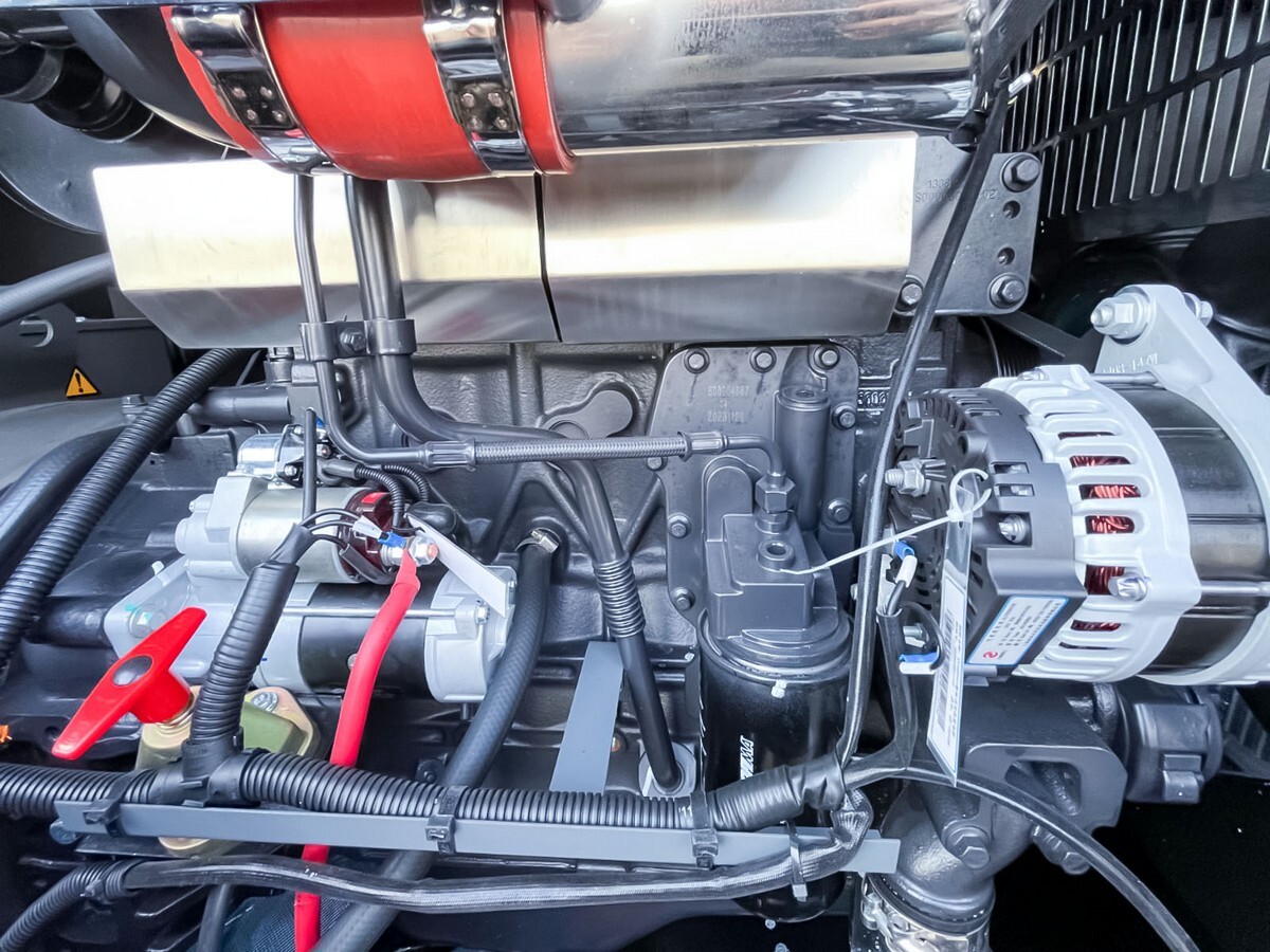 ДГУ 260 кВт Cummins с автоподкачкой топлива для золотодобычи