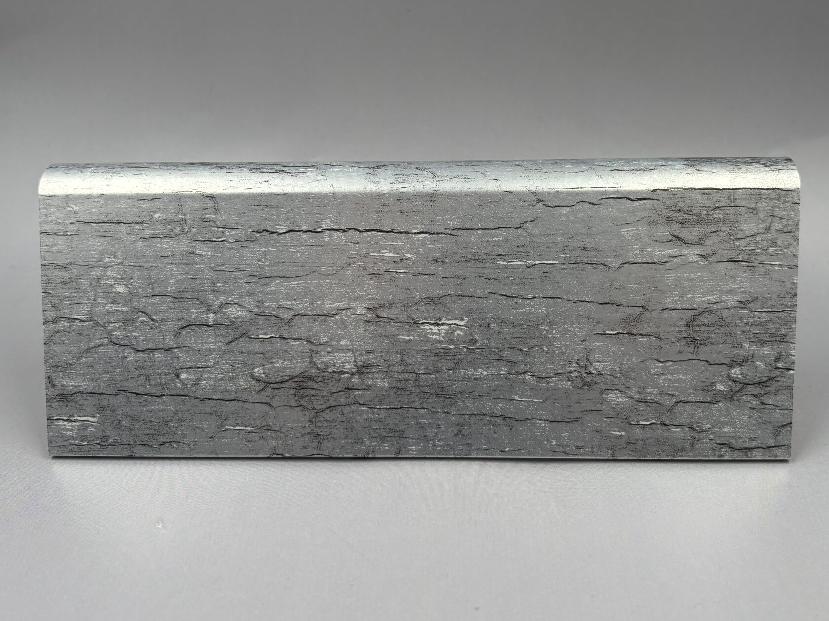 Плинтус МДФ серебро, для ламината и паркета в Санкт-Петербурге (СПб)