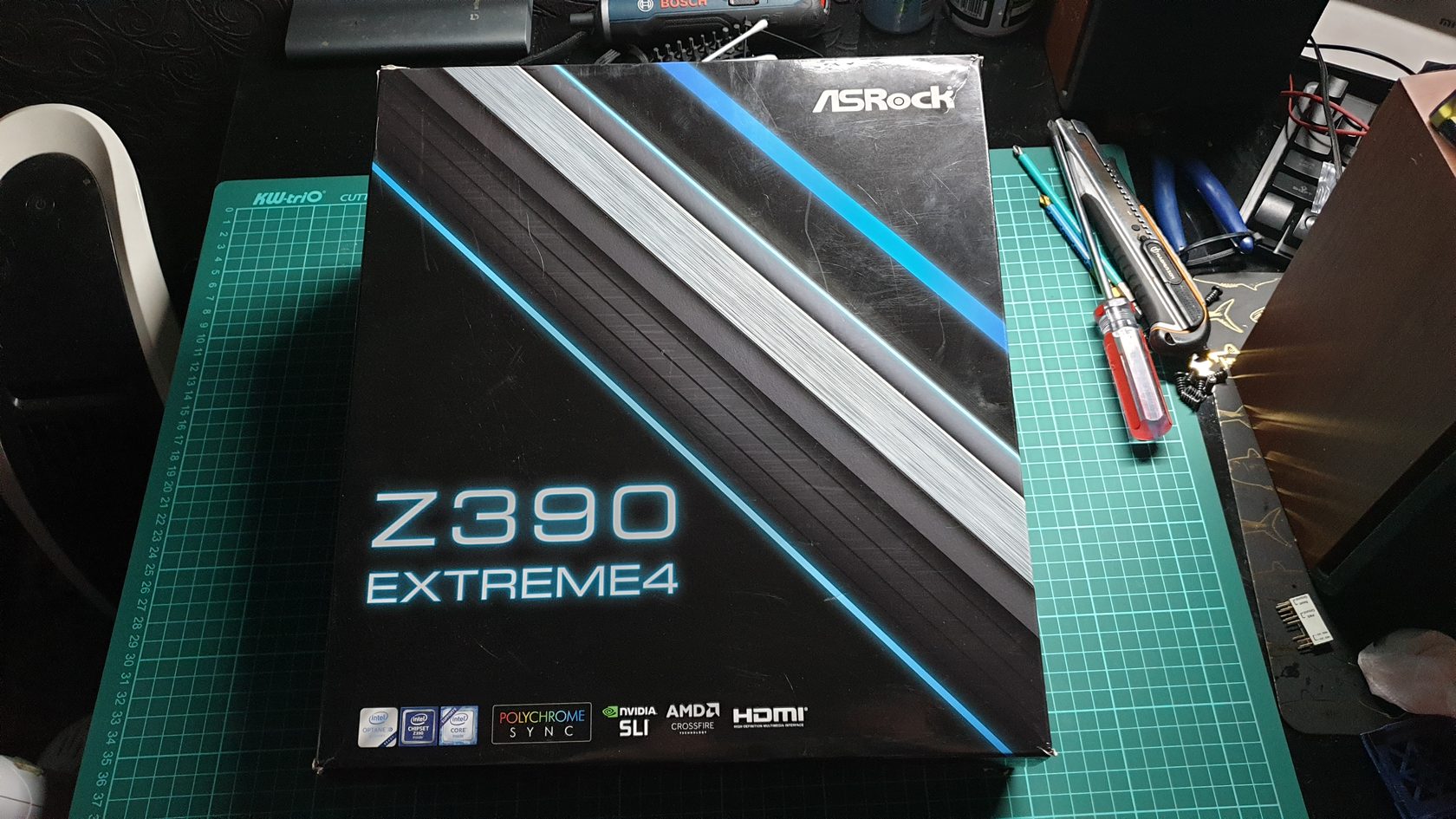 Коробка от материнской платы AsRock z390 extreme4