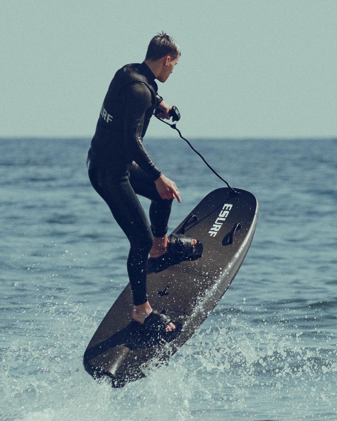 Электросёрф электрофоил Можайское водохранилище