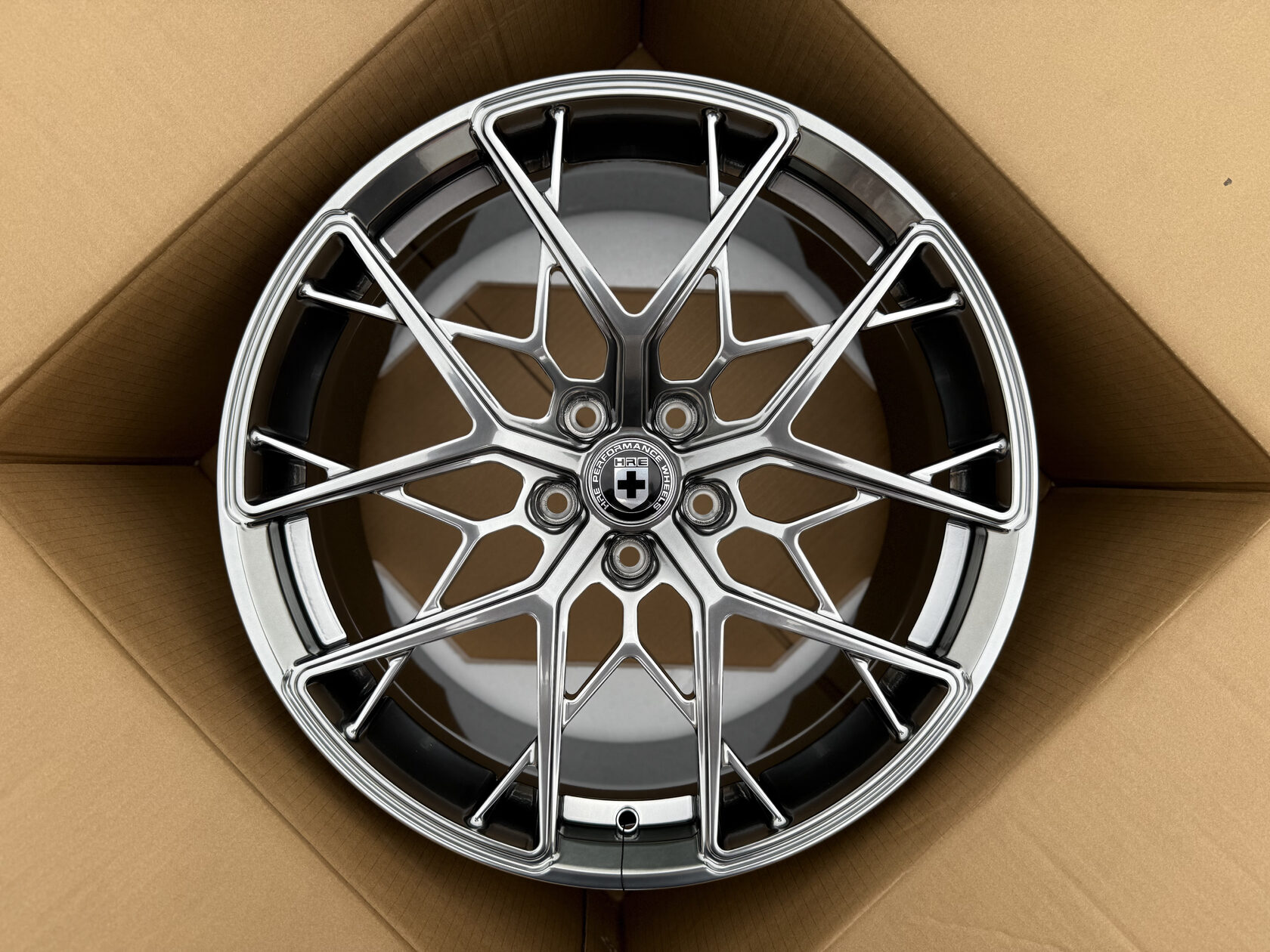 HRE FF10
