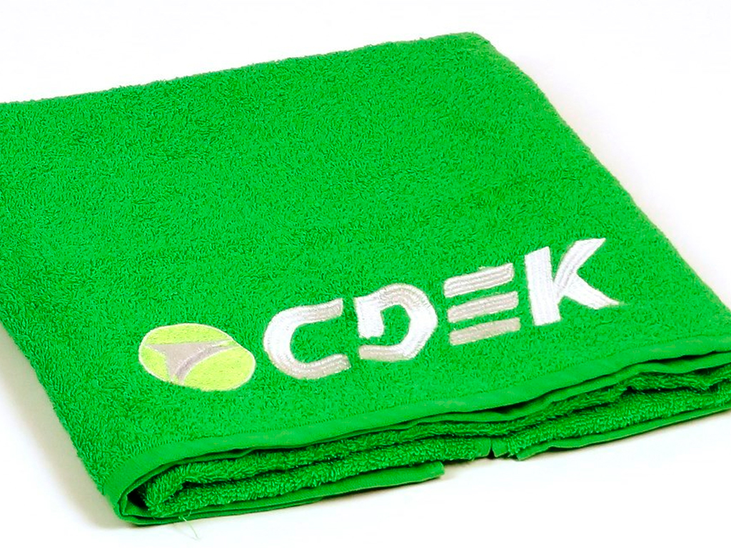 Брендированное полотенце - подарок на день рождения