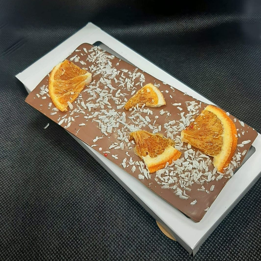 Шоколадные плитки ручной работы