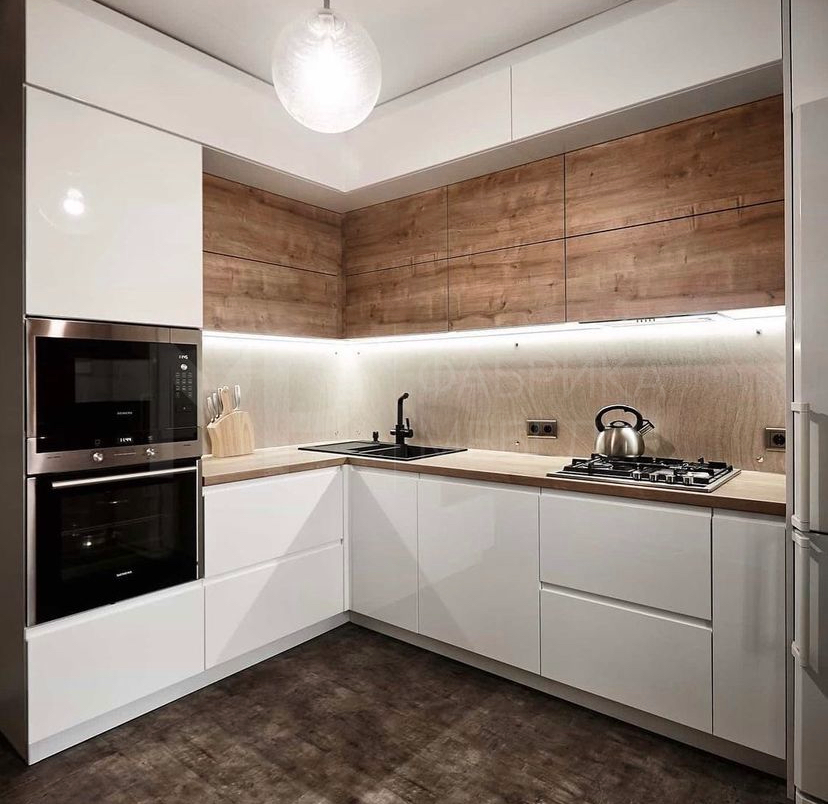 белая угловая кухня 9м2