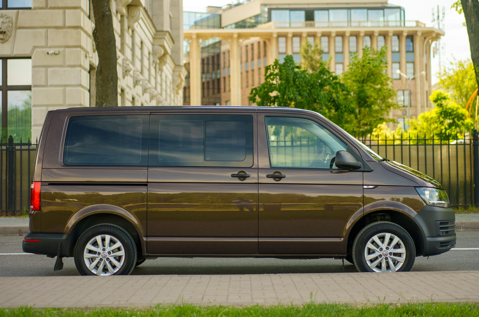 Volkswagen Caravelle t6 Box