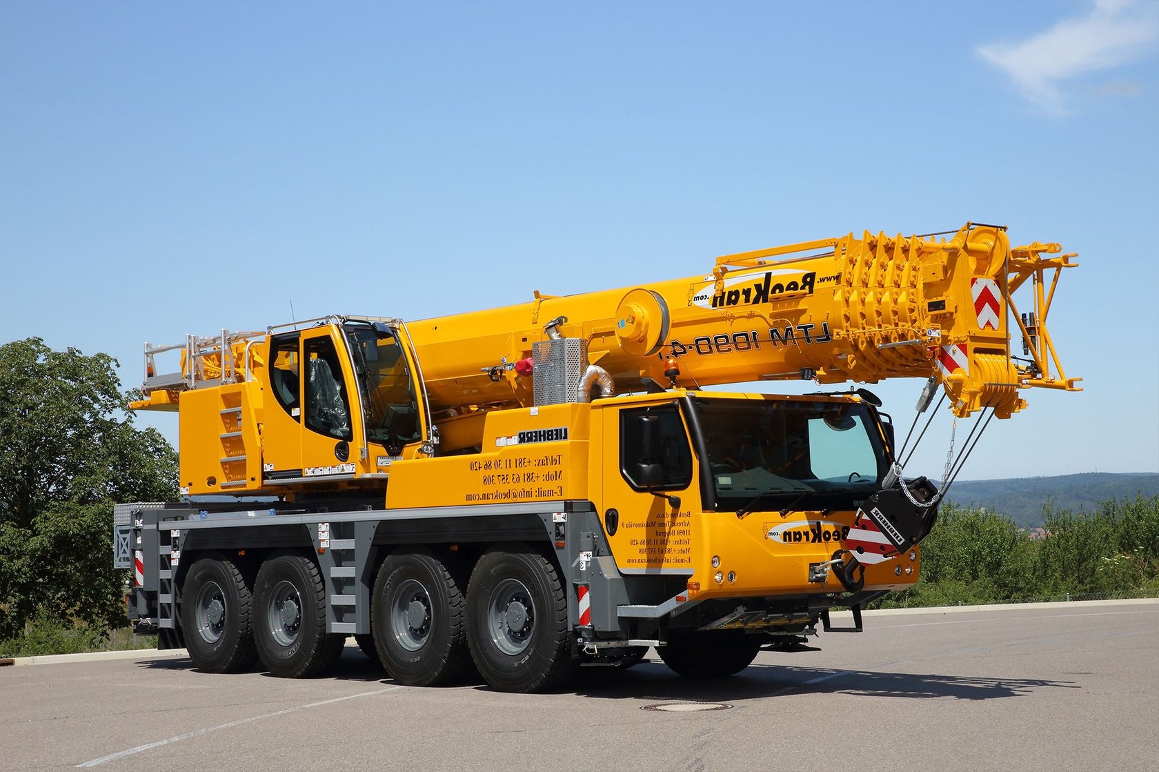 100 тон. Liebherr LTM 1090. Автокран Liebherr LTM 1090-4.1. Либхер кран 100 тонн. Автокран Liebherr LTM 100м.