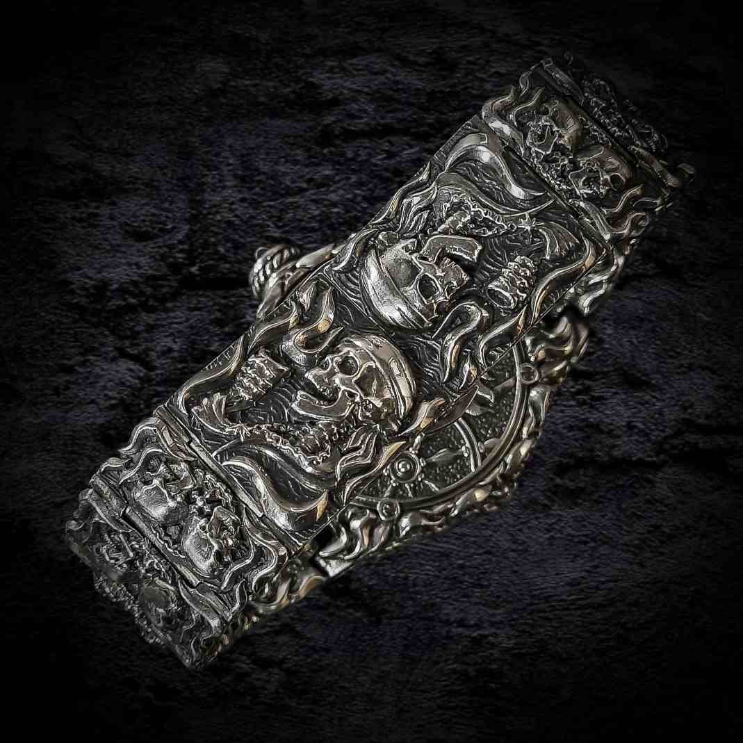 массивные часы из серебра, дорогие мужские часы, серебряные часы для мужчин.