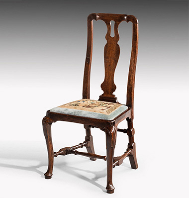 Стул из орехового дерева 1720 год