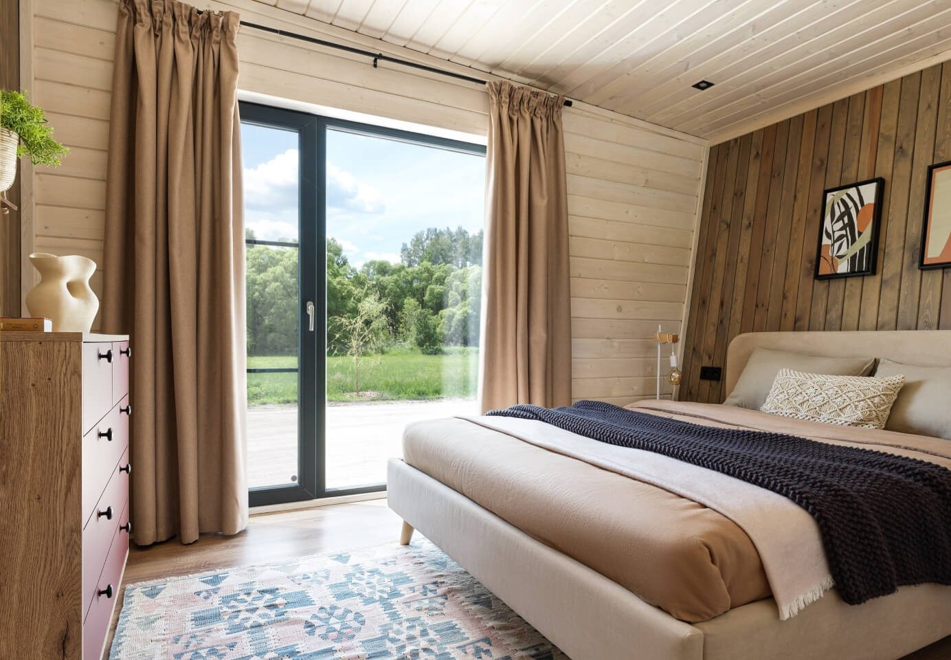 Проживание в парке Олений Золотой фазан