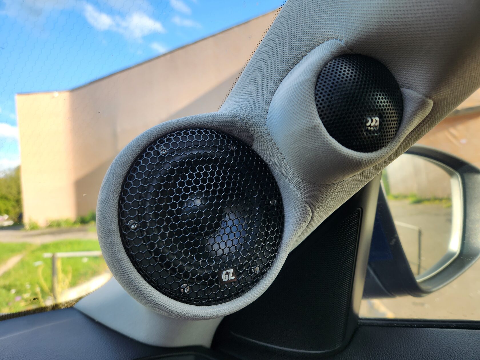 установка автозвука шкода кодиак