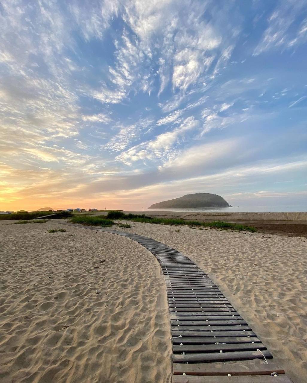 Острова приморья в закатных лучах