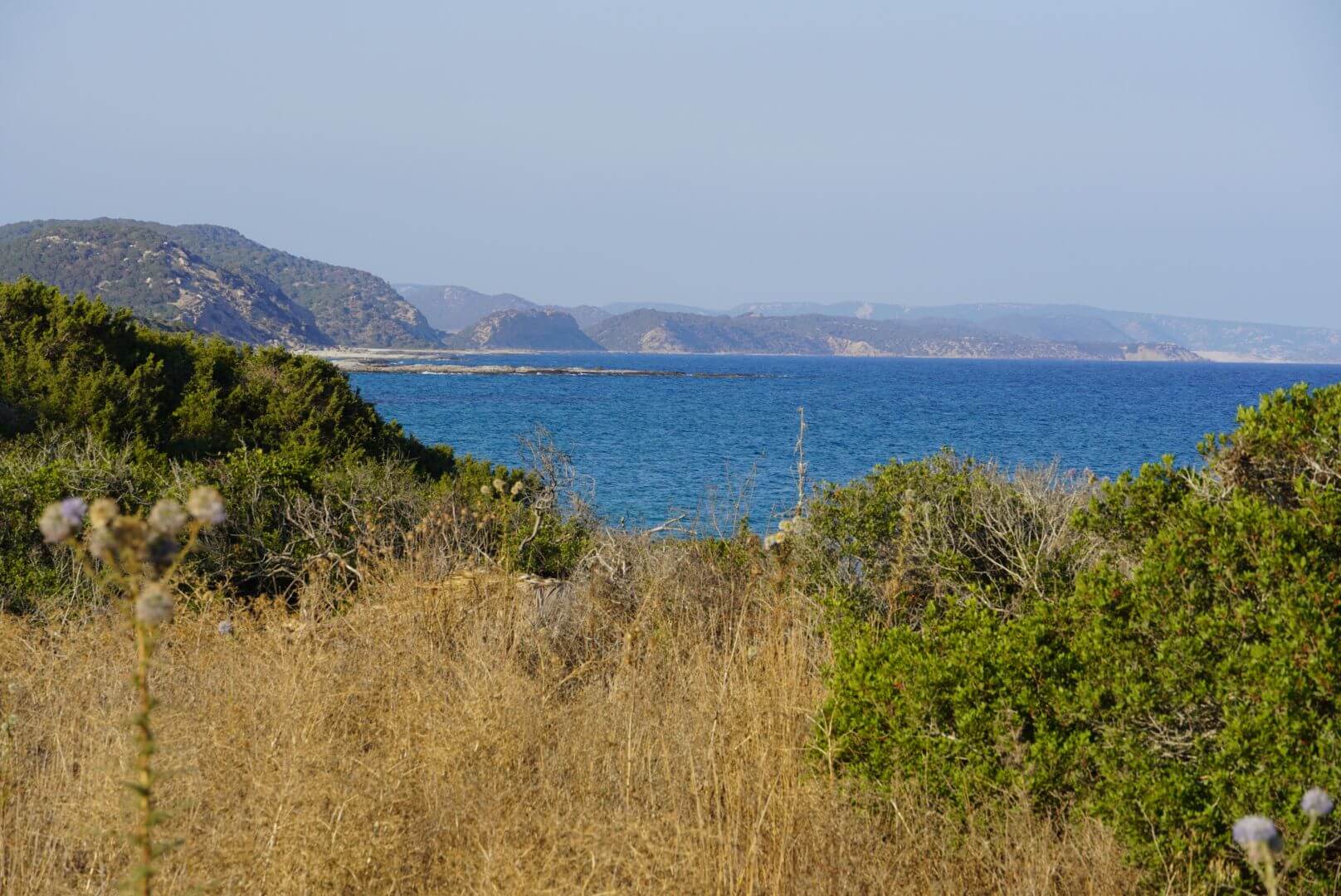 Побережье полуострова Карпас с видом на Средиземное море