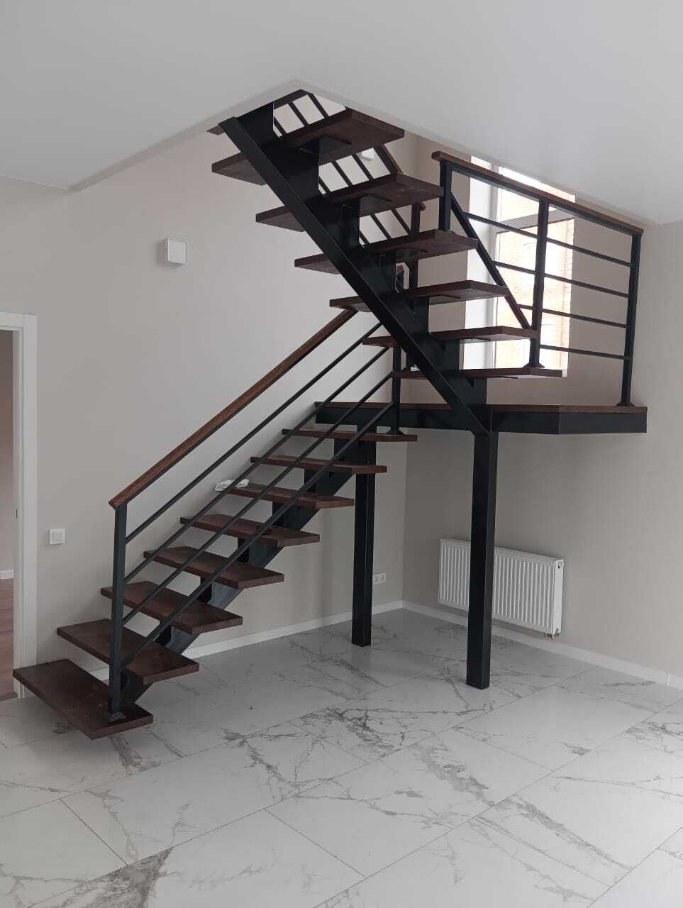 металлическая лестница