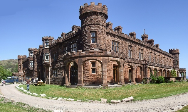 Amazon.com: History of Scotland: Castles and Clans : Unknown