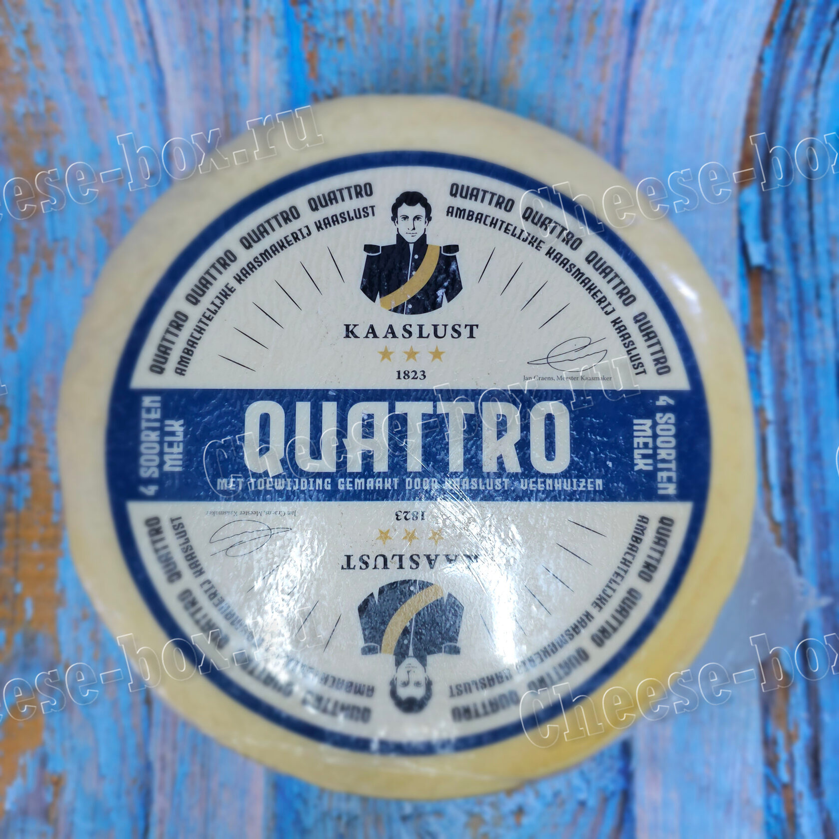 ayollar yalangoch holda osilgan