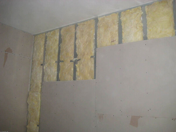 Обшивка стен в брусовом доме: гипсокартон для отделки