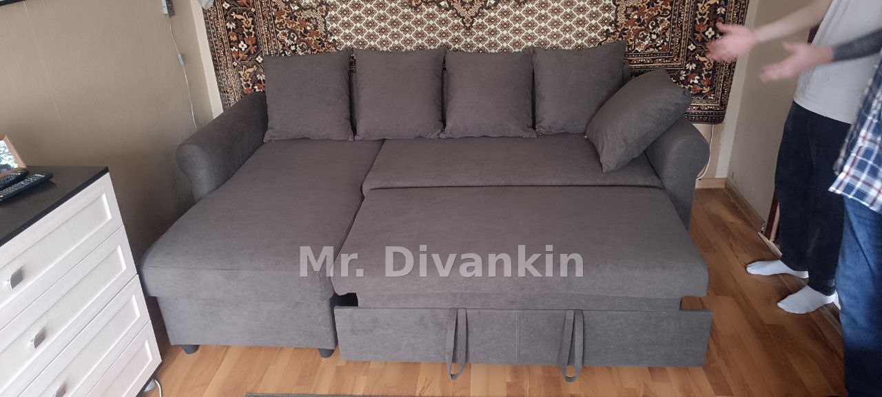 Угловой диван с подушками: после перетяжки — Mr. Divankin