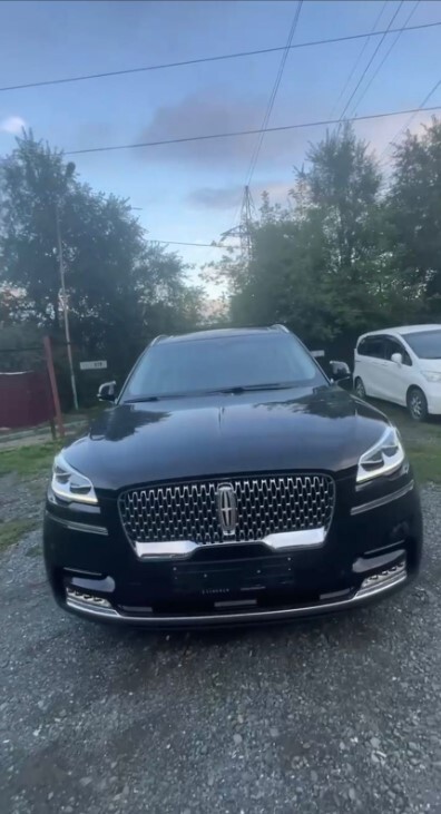 Lincoln Aviator 2023 из Кореи — привезён под ключ