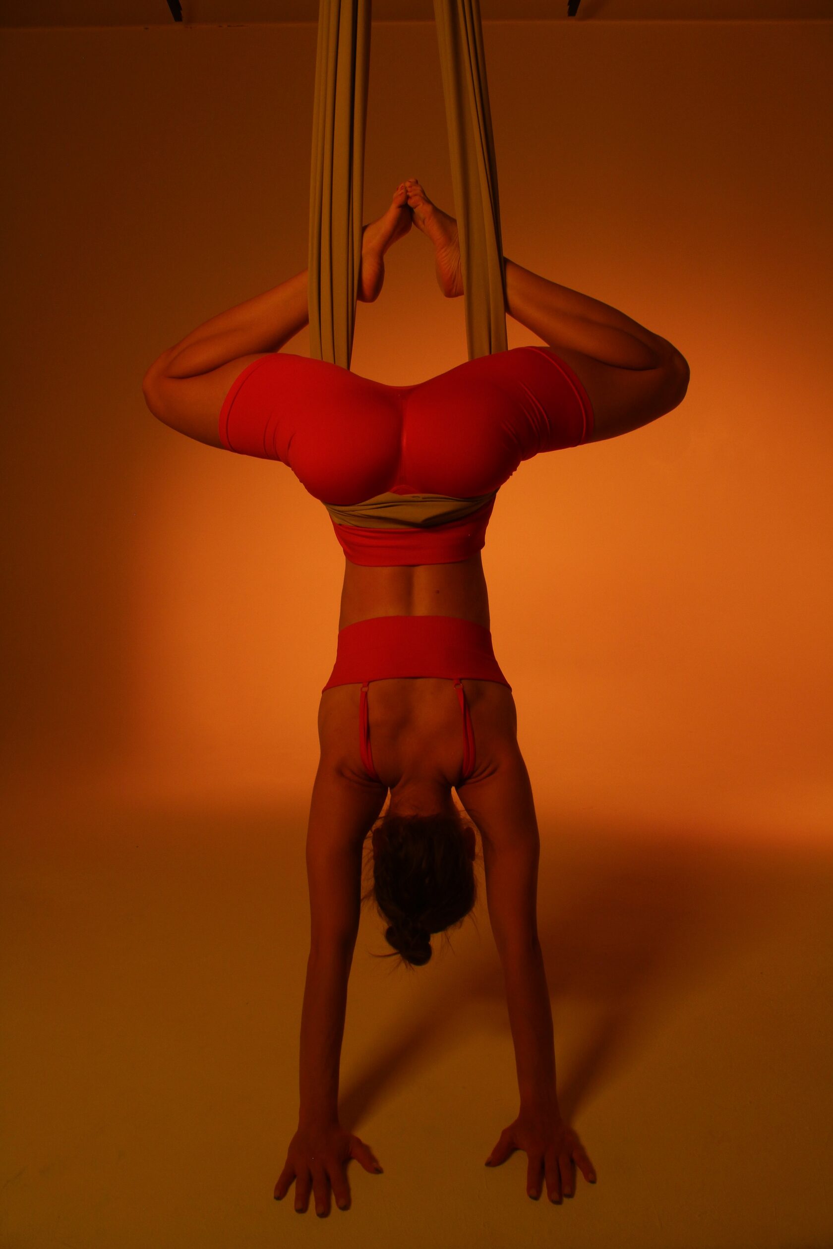 Антигравити стретчинг в гамаках  СПБ