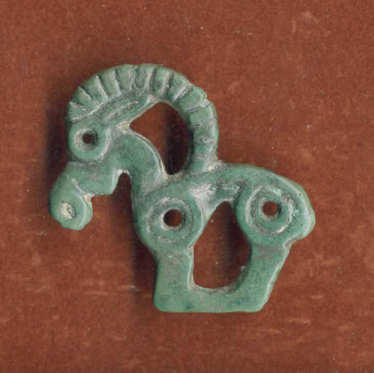 Бронзовая бляшка