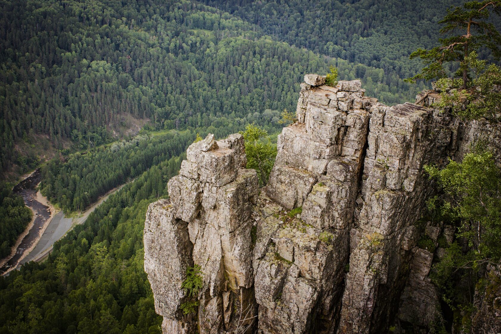 Орлиные скалы Айгир