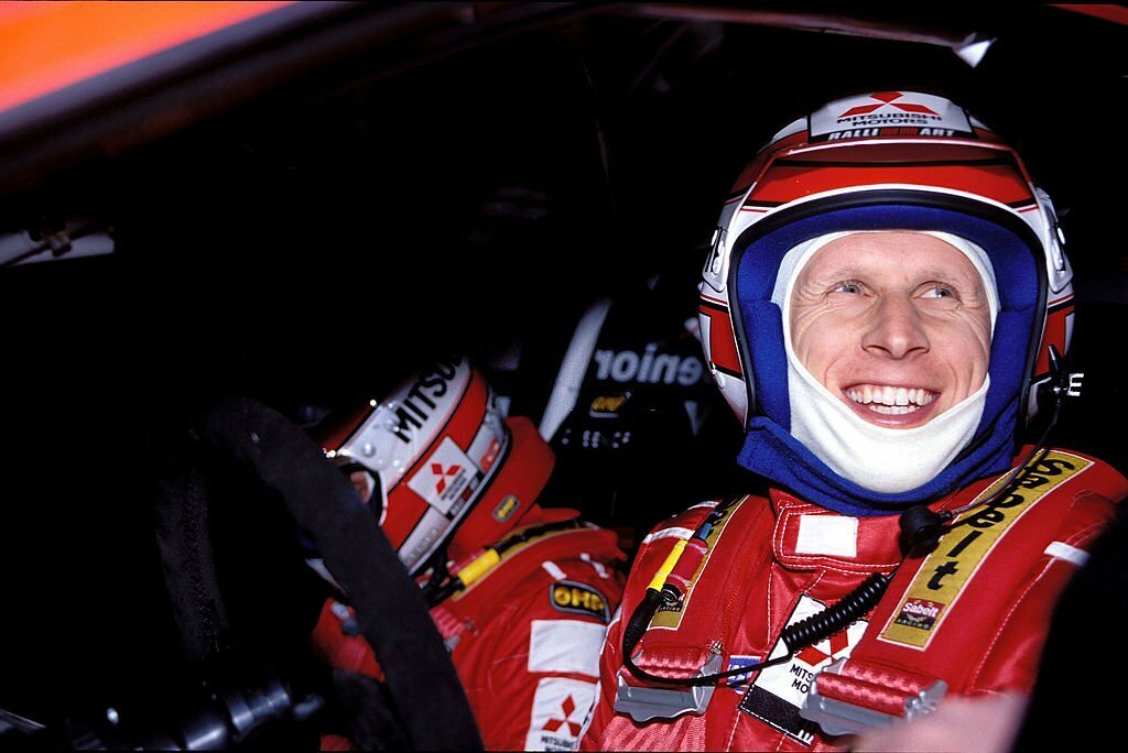 Макрей 5. Алистер макрей. Lancer WRC 2004. Алли Колина Макрея (1998).