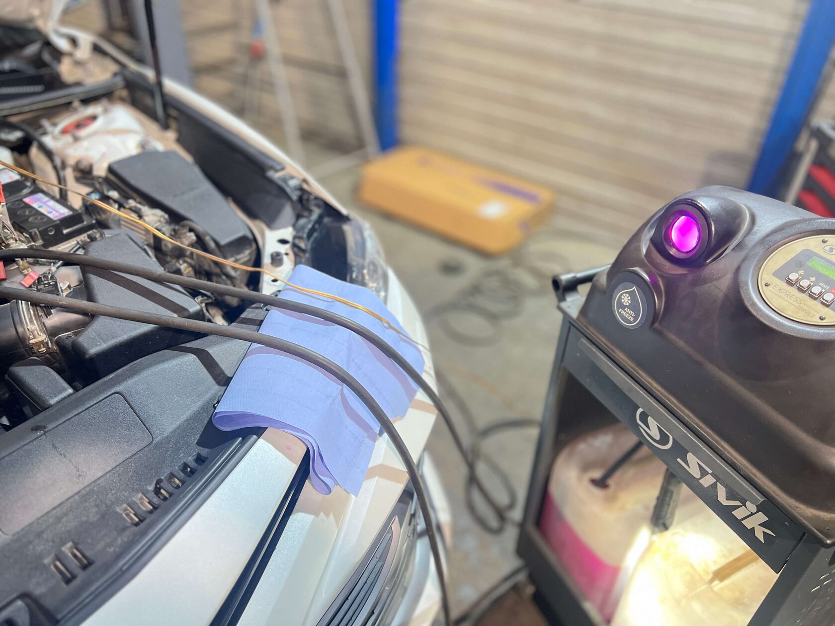 Сборка патрубков системы охлаждения Toyota после замены