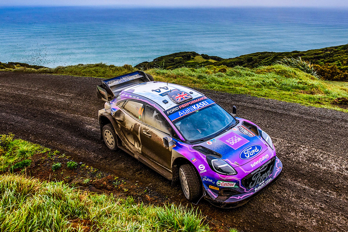 Гас Гринсмит и Йонас Андерссон, Ford Puma Rally1 (1 WRT), ралли Новая Зеландия 2022