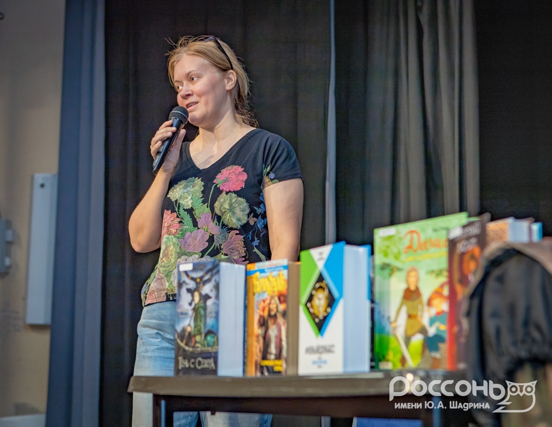 Литературный десант в "Россони", изображение №4