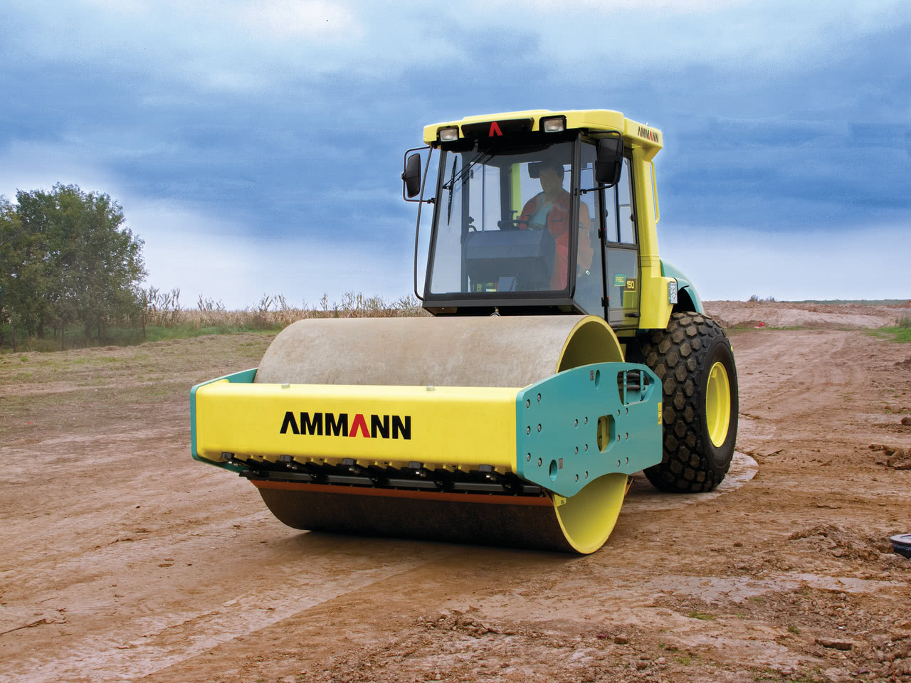 Грунтовый каток Ammann ASC 150D, Купить по Лучшей Цене