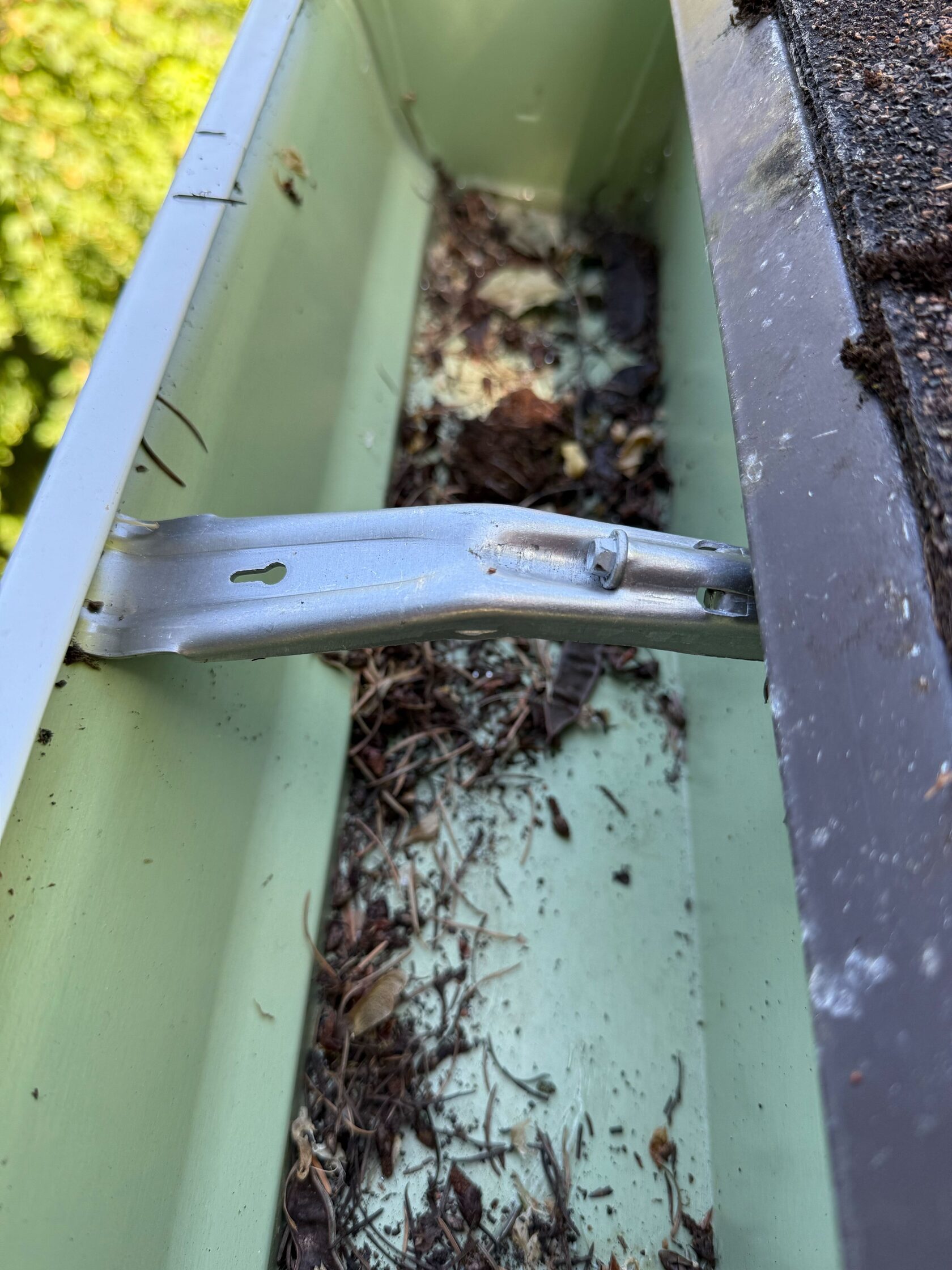 What Size Gutters Are Best for Portland and Seattle Rainfall