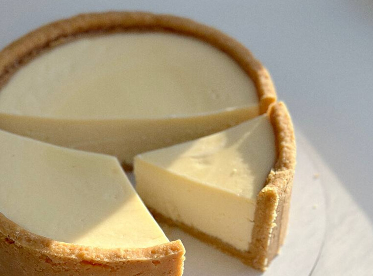 Стильные торты на заказ в уфе с быстрой доставкой день в день Заказать свадебные торты, детские торты, торты на день рождения в Уфе