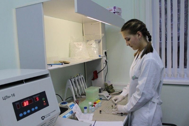 В научно-учебной лаборатории «АгроКуб» (МАОУ «Татановская СОШ»)