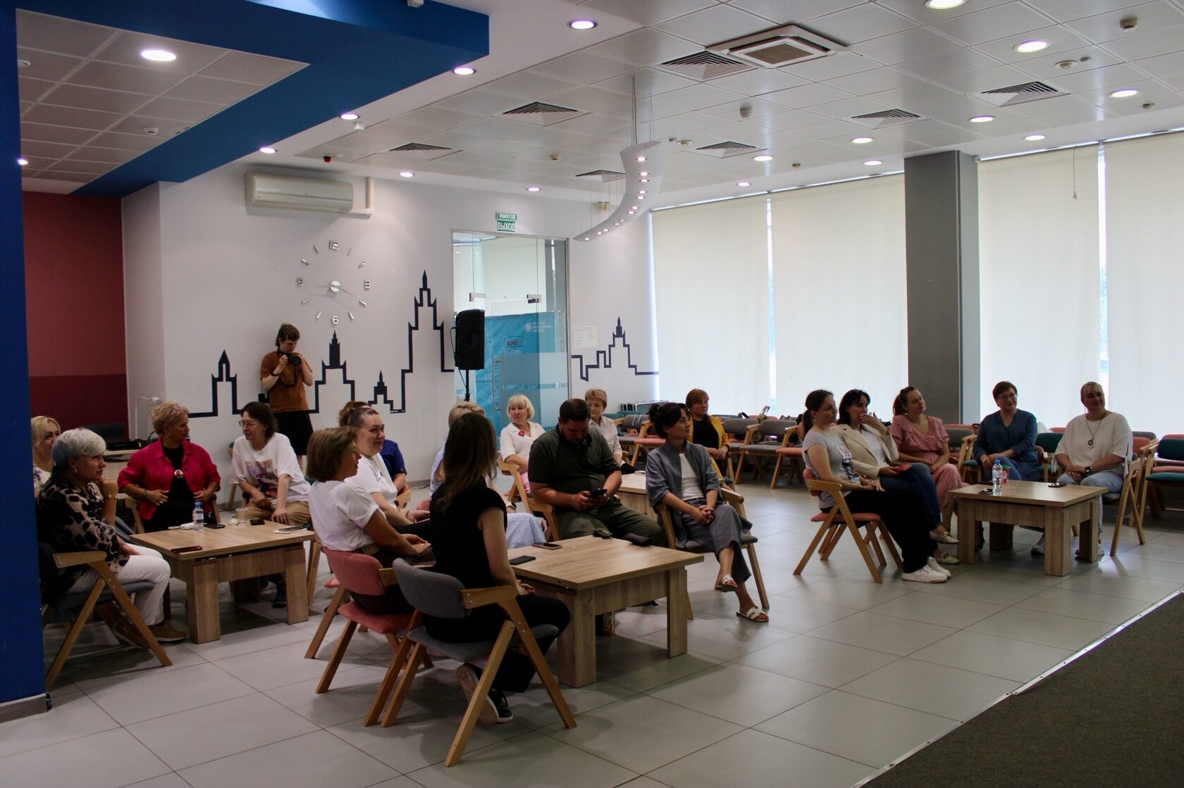 мой социальный помощник, помощник, соцзащита, встреча, сотрудники, пространство, пространство лица