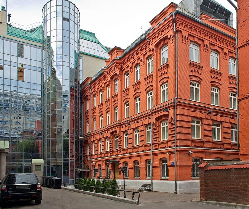 Голутвинский 10 - Элитный клубный дом с вековой историей в р-не Якиманка