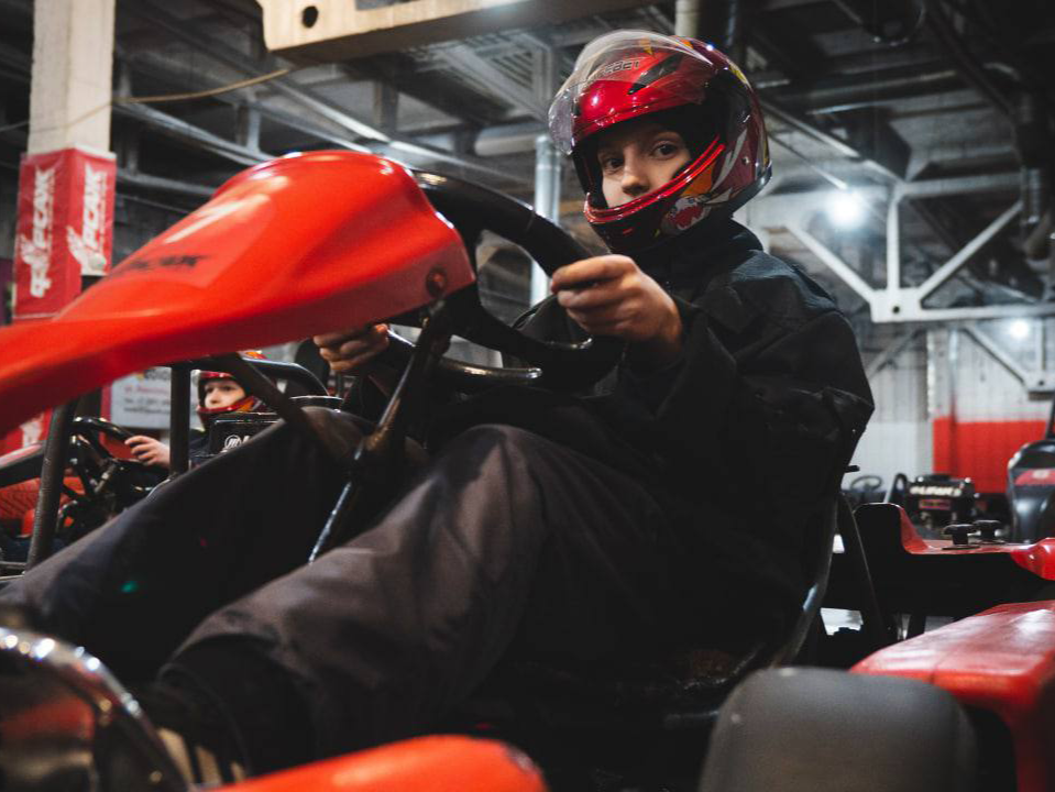 фото нанесения макияжа на лицо девушки 