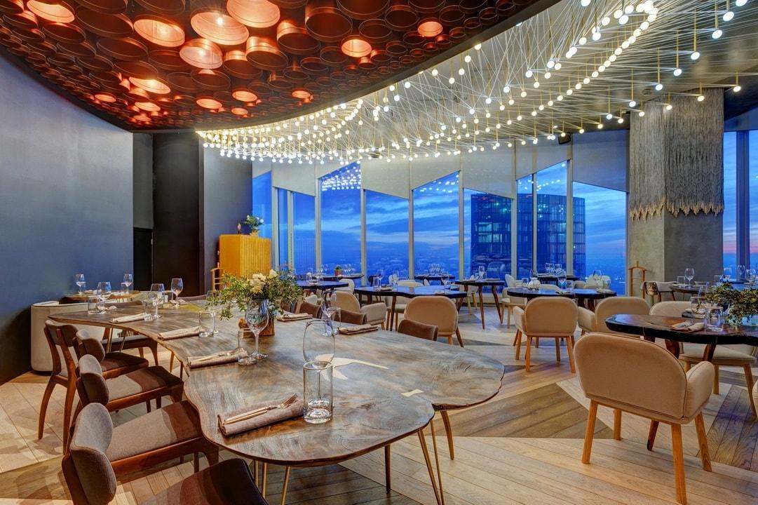 Restaurants москва. Ресторан русский Москва Сити 85. Ресторан ruski Москва Сити. Ruski ресторан око Москва Сити. Ресторан русский Москва Сити 85 этаж.