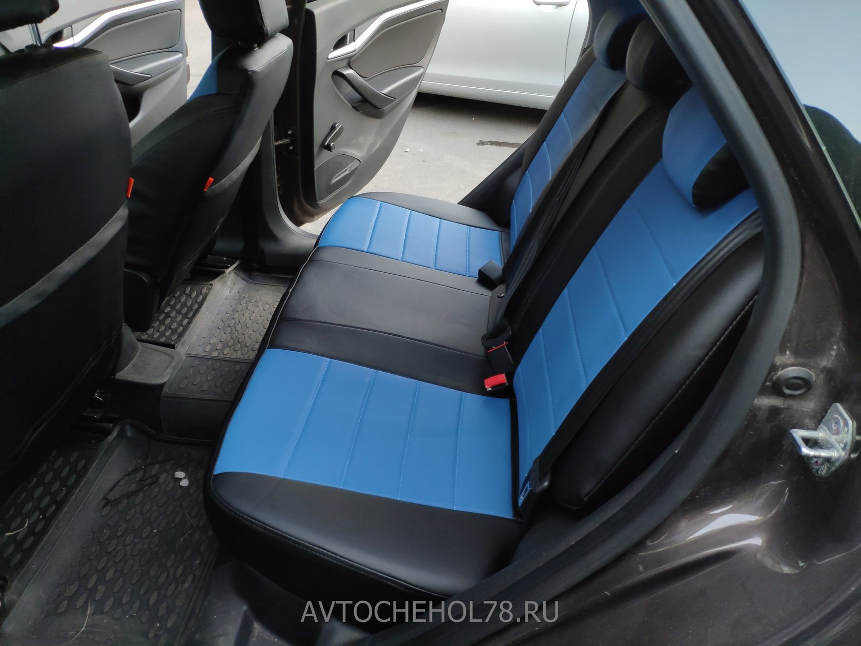 Чехлы на LADA VESTA / VESTA SW / VESTA CROSS / VESTA SW CROSS 2015–2023 Г.В.