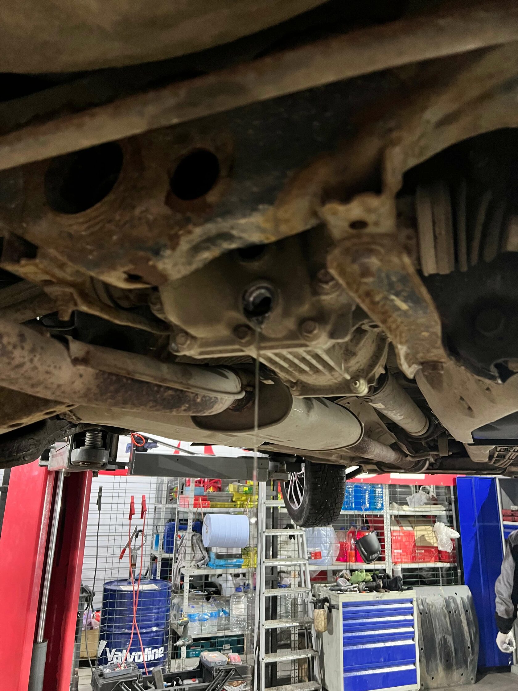 Замена масла в заднем редукторе Nissan X-trail