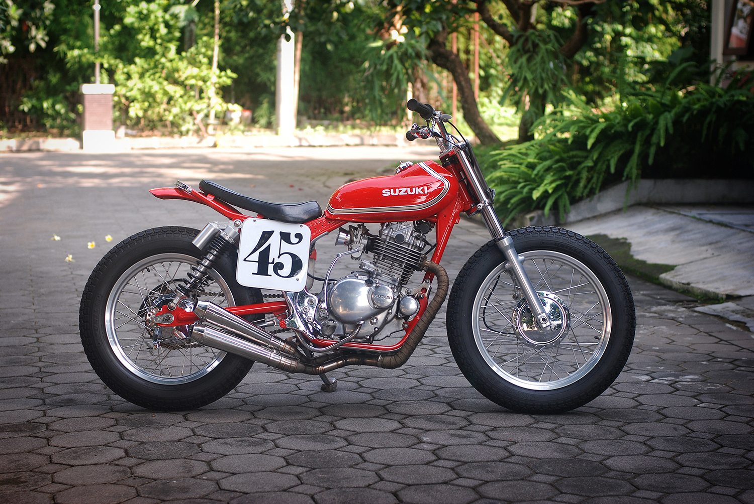 Suzuki gn 250 clearance bobber