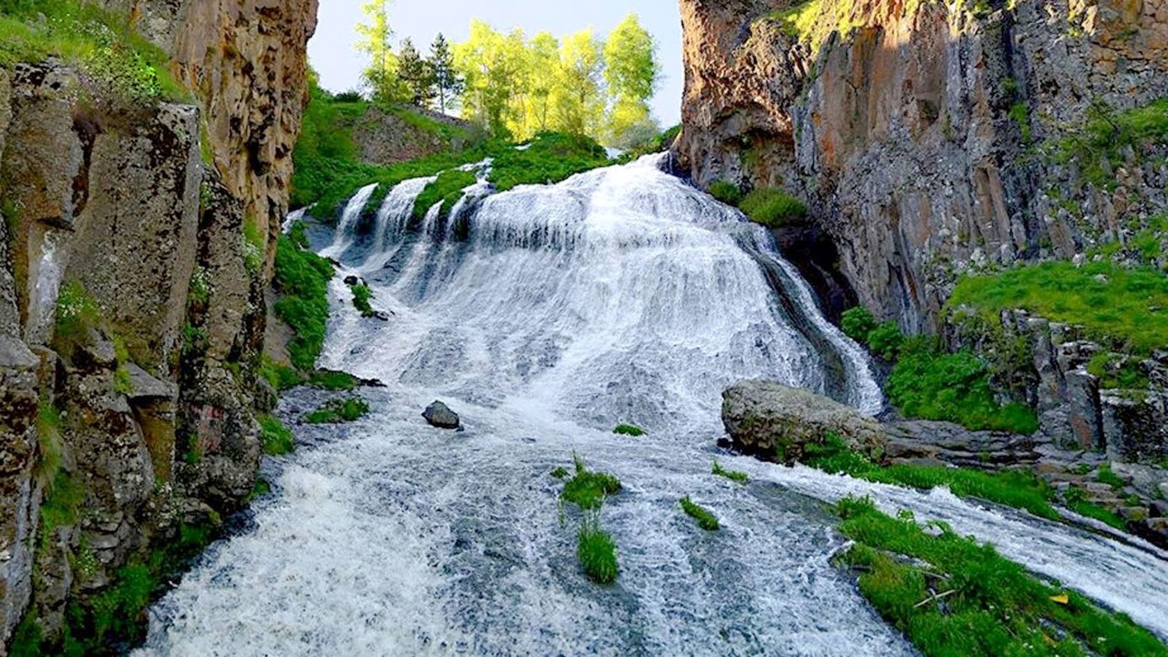 Водопад Джермук в Армении