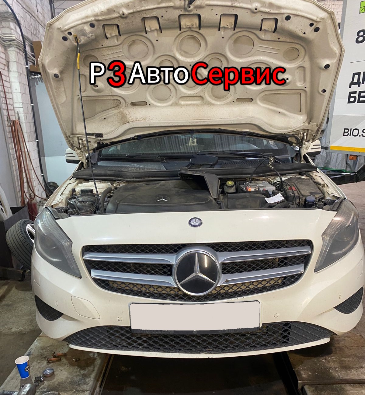 Mercedes-Benz A-Класс 2015 г.в. Замена правого приводного вала переднего колеса. Р3 Автосервис. 📍 Колпино, Рабочий пер. 3