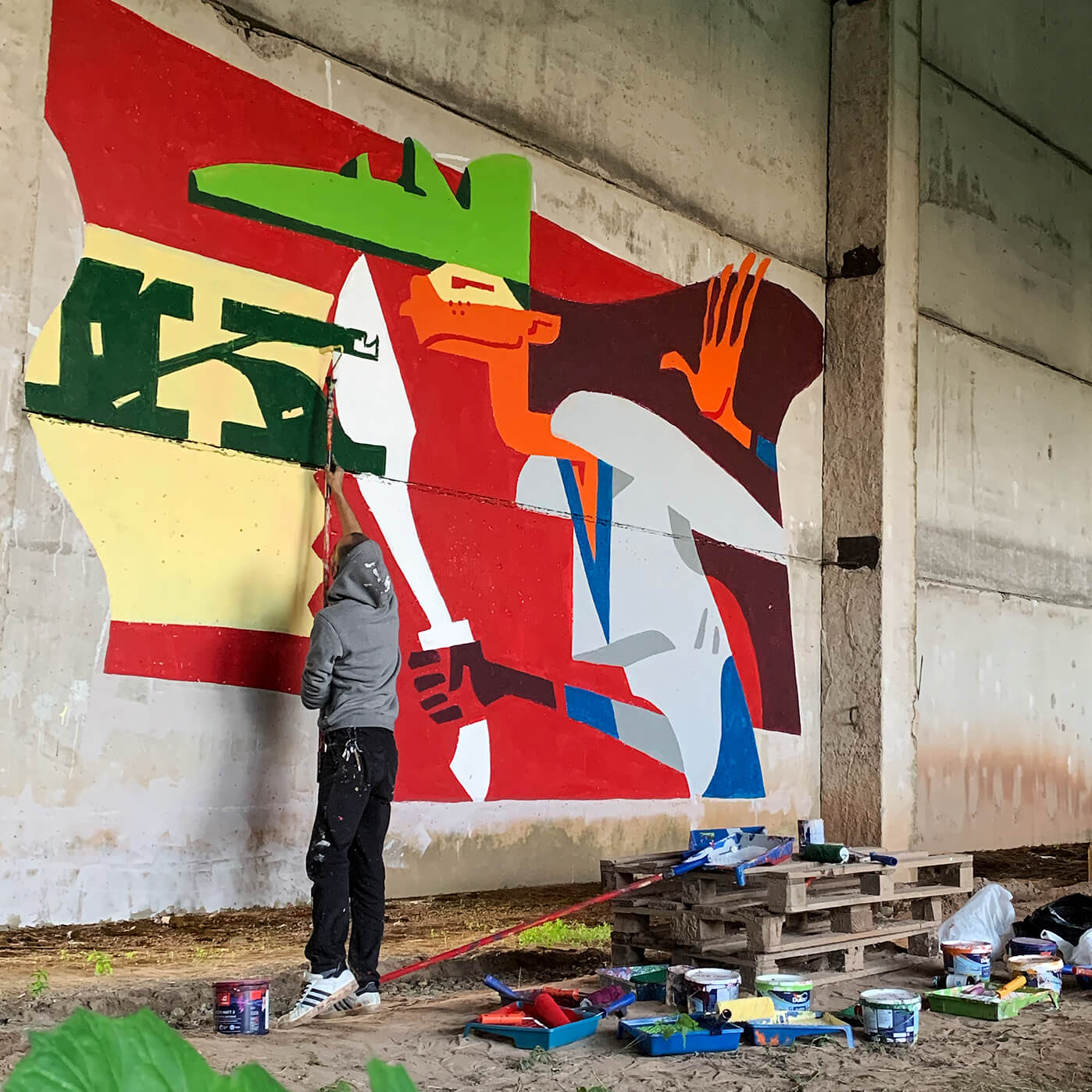 Несанкционированные росписи в Ленинградской области. Автор Алексей Бархан.