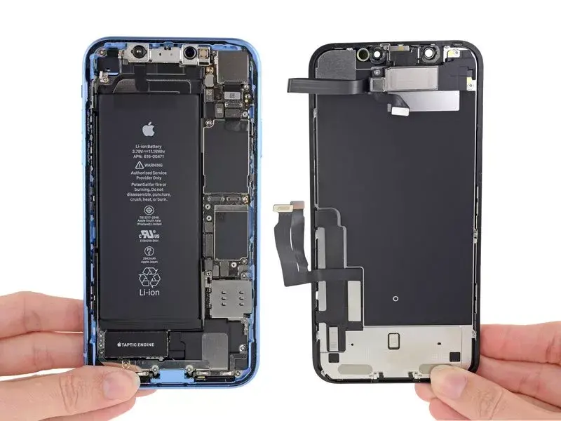Новая влагозащитная проклейка в корпусе iPhone 11