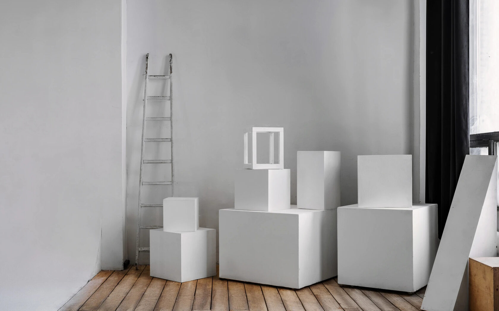 White cube. Белый куб для фотостудии. Кубы для фотостудии. Белые Кубы для фотостудии. Куб подставка в циклораме.