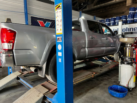 Аппарат Motul Evo для полной замены масла в АКПП Toyota